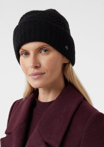 COMMA Mütze in Schwarz: Vorderseite
