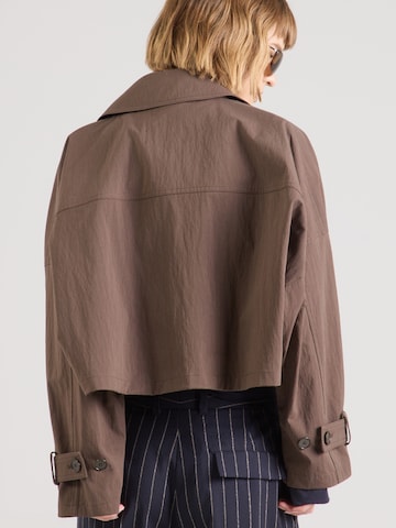DRYKORN - Chaqueta de entretiempo 'HELSBY 10' en marrón