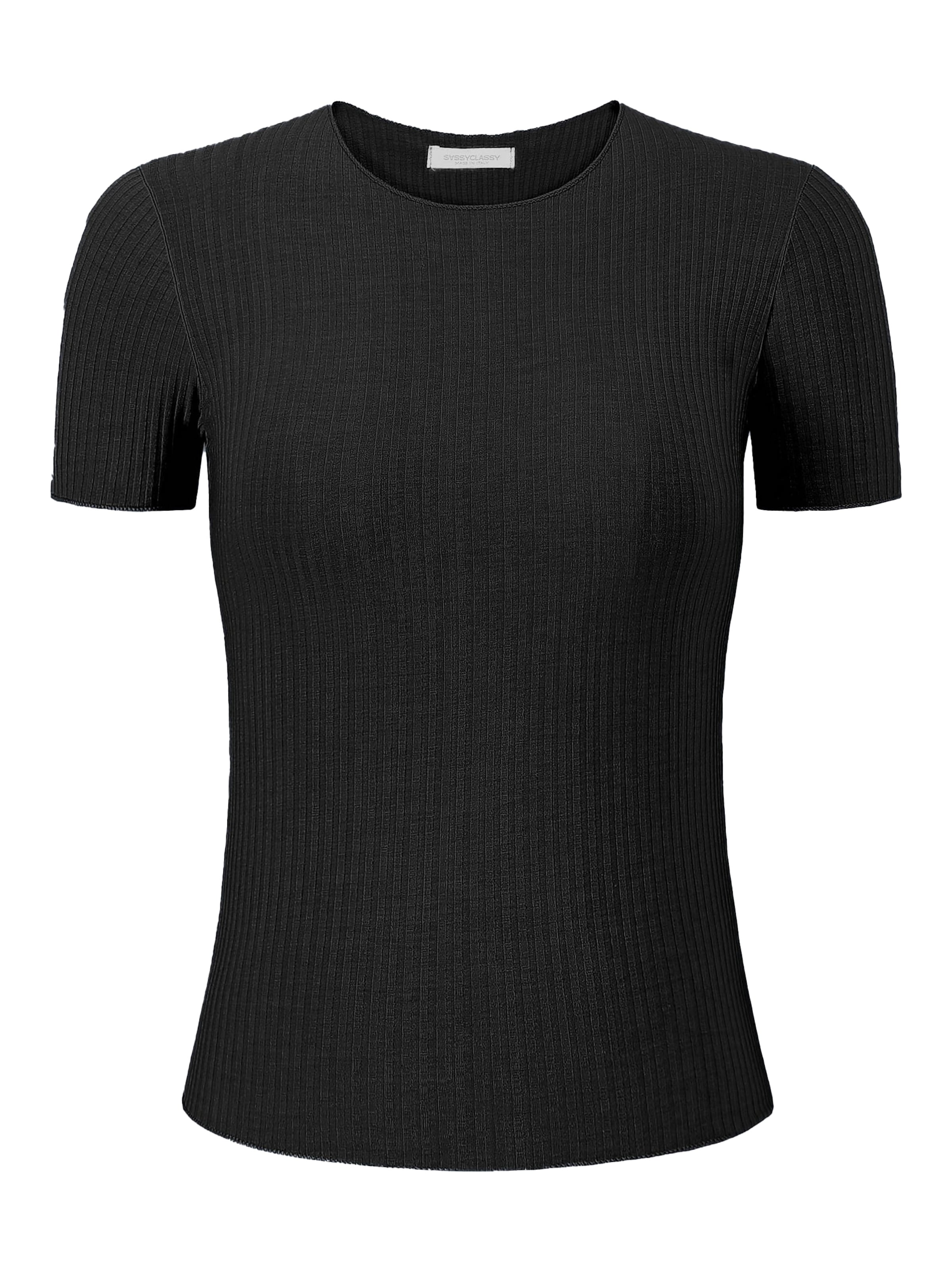 SASSYCLASSY Shirt in Black: front