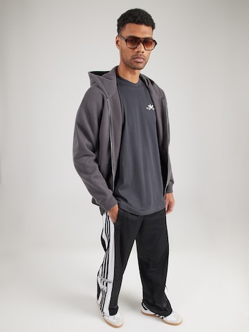 T-Shirt 'FROG' ADIDAS ORIGINALS en gris