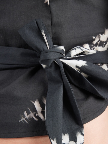 Desigual Блуза в черно