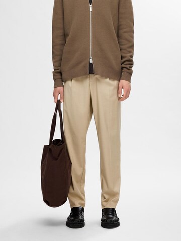 SELECTED Regular Trousers with creases 'SLHLeroy' in Brown: front
