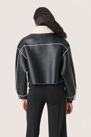 SOAKED IN LUXURY Between-season jacket 'Loise' in Black