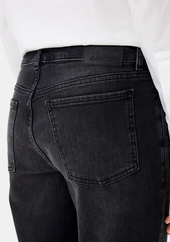 Coupe slim Jean comma casual identity en noir