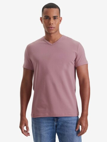 Maglietta 'Theo' di WESTMARK LONDON in rosa: frontale
