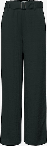 Pantaloni de la STREET ONE pe verde: față