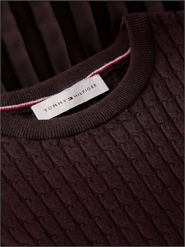 TOMMY HILFIGER Úpletové šaty – hnědá