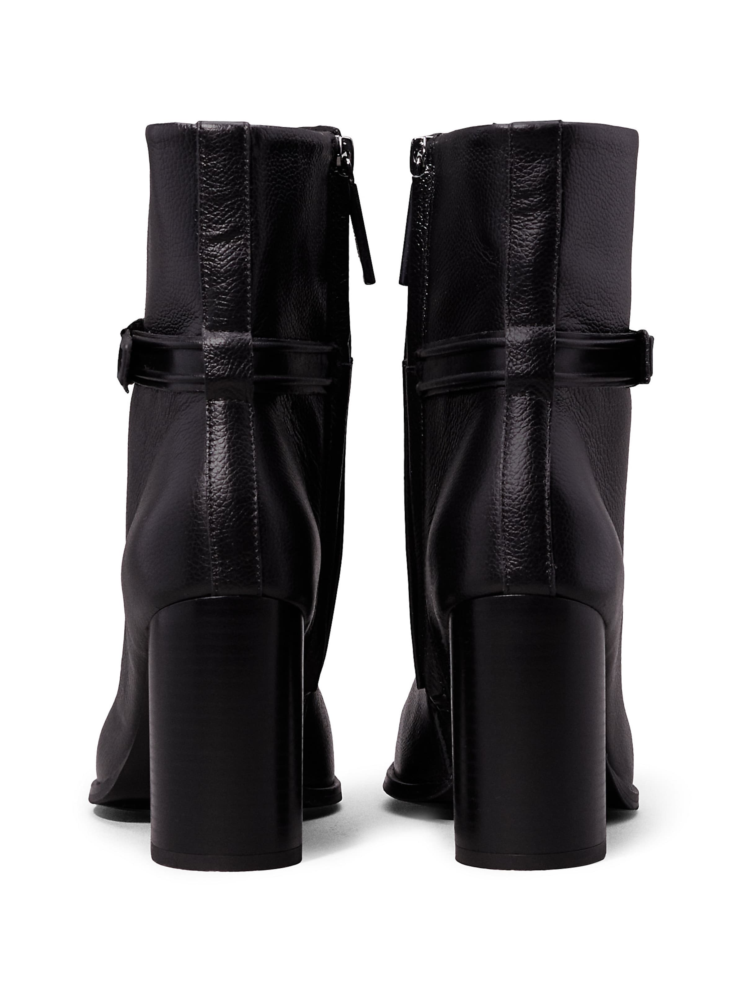 Calvin Klein Bootie in Black