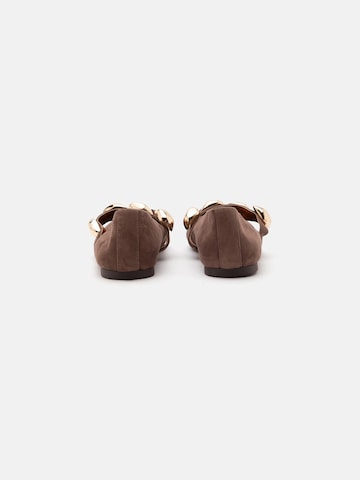 STEVE MADDEN Remballerina 'Poppin' i brun