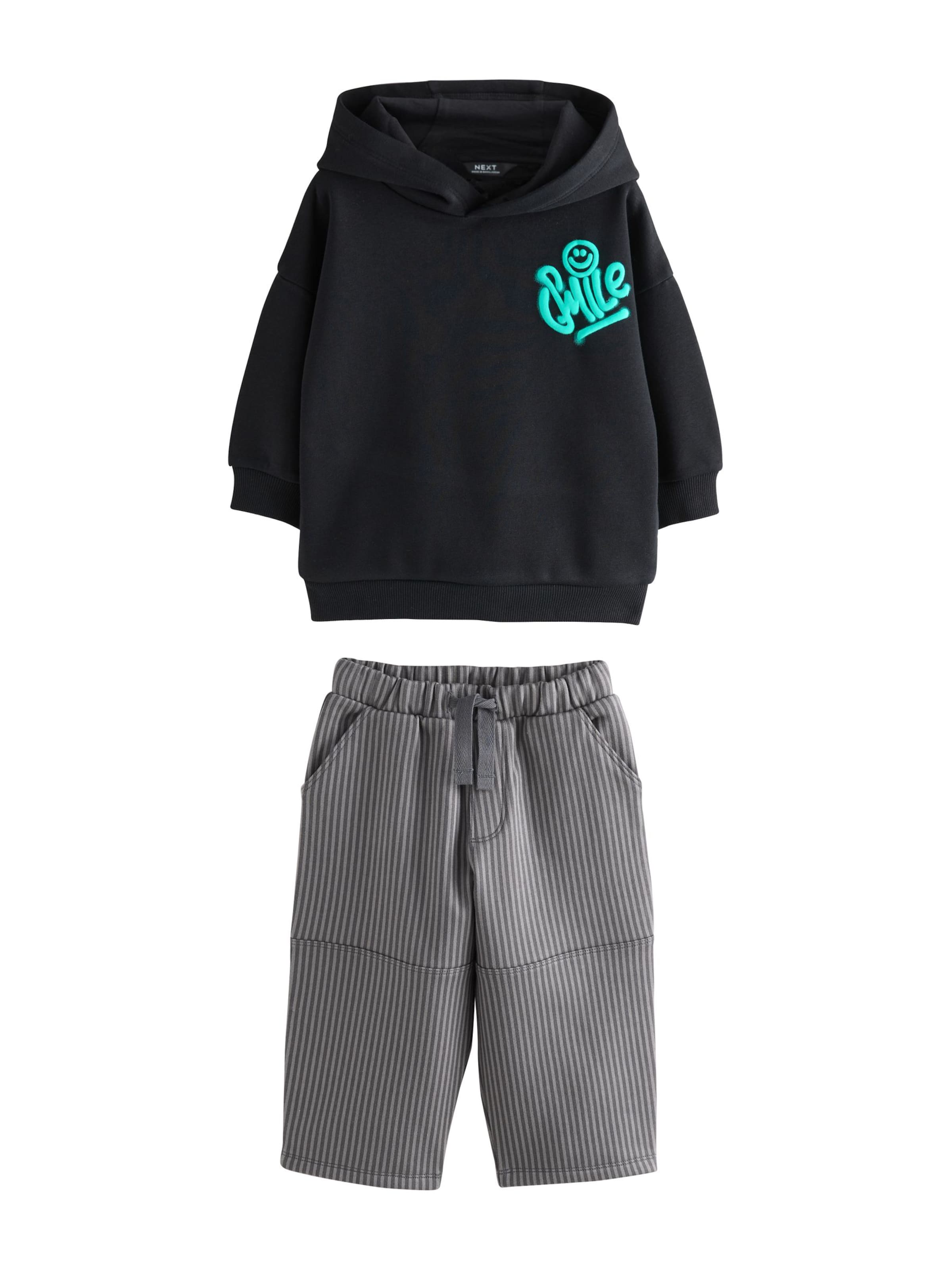 Next Σετ σε μαύρο: μπροστά