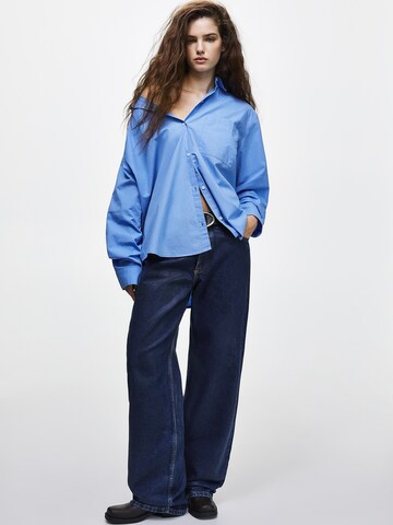 Pull&Bear Blouse in Blauw