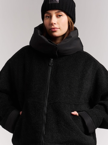 PROTEST Outdoor jacket 'PRTSalti' in Black