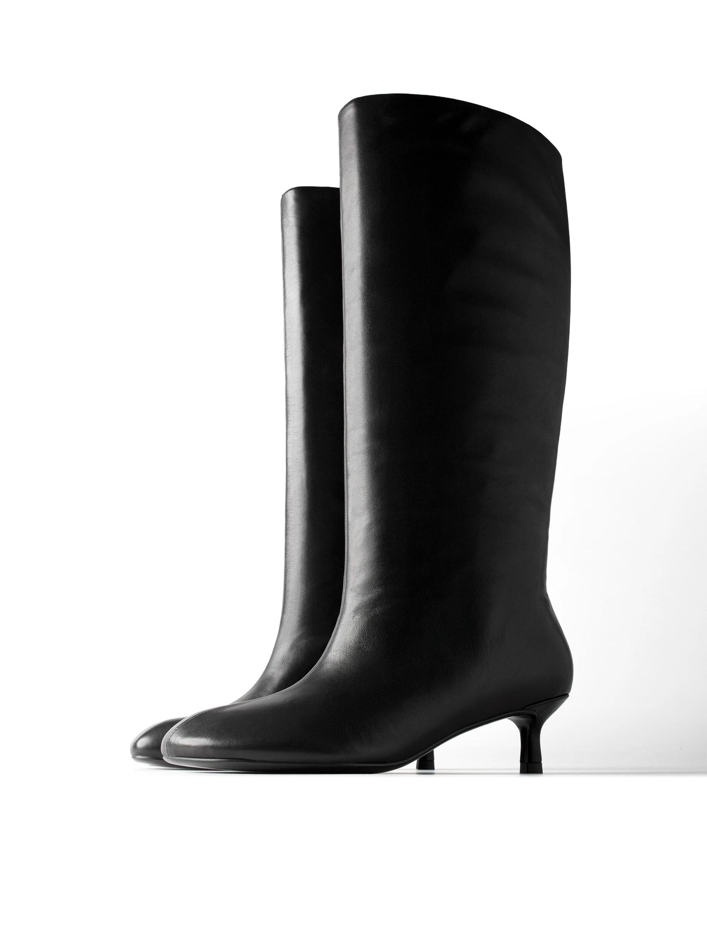 Botine 'DANCING WITH SHADOWS' de la L37 HANDMADE SHOES pe negru