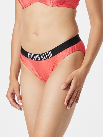 Calvin Klein Swimwear Bikinihousut 'Intense Power' värissä oranssi: edessä