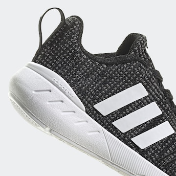 melns ADIDAS SPORTSWEAR Sporta apavi 'Swift Run 22'