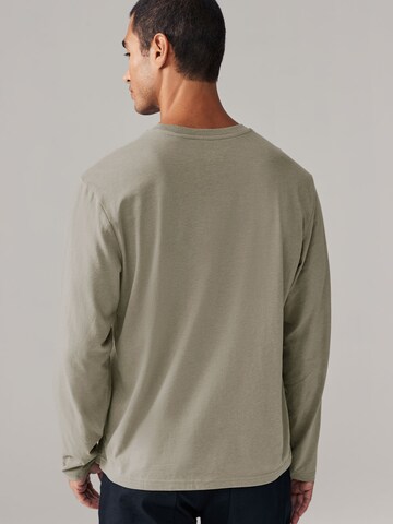 Next Shirt in Beige
