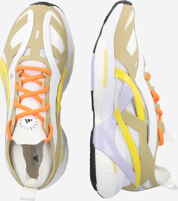 ADIDAS BY STELLA MCCARTNEY - Zapatillas de running 'Solarglide' en beige