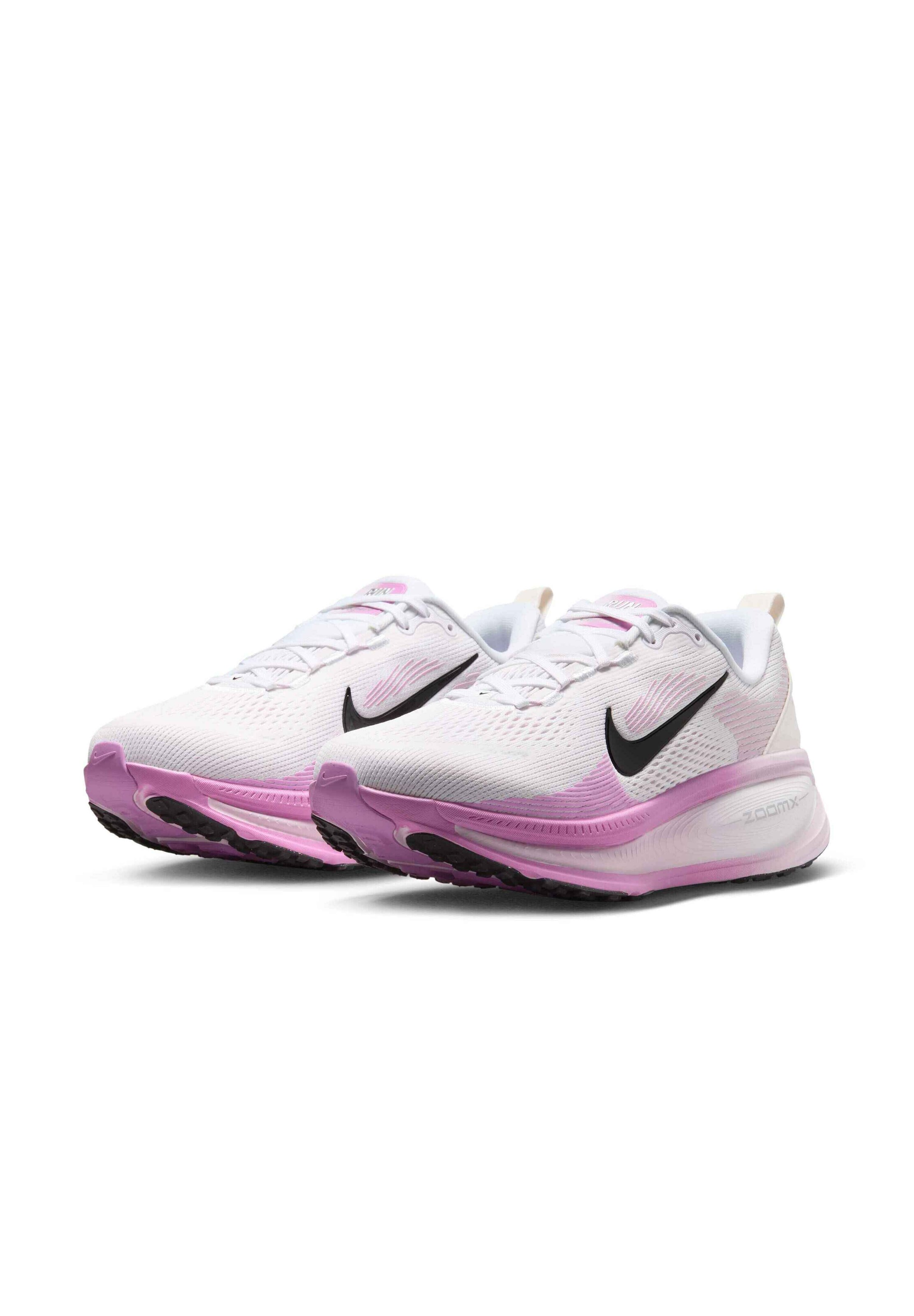 NIKE Jooksujalats 'Vomero 18', värv valge
