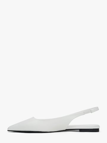 Estro Slingpumps‌‌‌‌ in Weiß