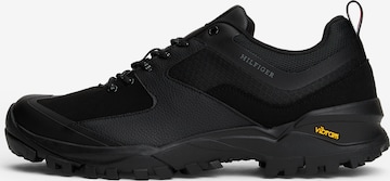 TOMMY HILFIGER Madalad ketsid, värv must: eest vaates