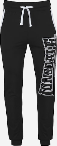 LONSDALETapered Hlače 'Marldon' - crna boja: prednji dio