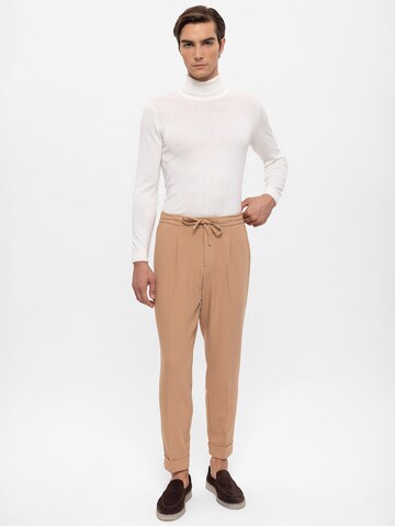 Coupe slim Pantalon Antioch en beige