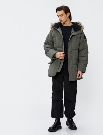 Koton Winterjas in Groen: voorkant