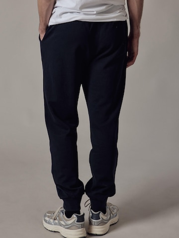 OWN Off With Nature Regular Broek 'Joggers Felpati' in Blauw