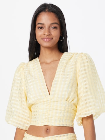 Gina Tricot Blouse 'Simone' in Yellow: front