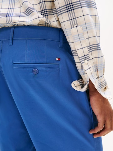 TOMMY HILFIGER Слим Брюки-чинос 'BROOKLYN 1985' в Синий