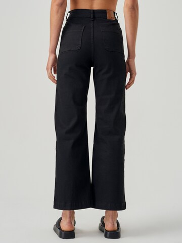 Wide leg Jeans 'BAROSSA' di St MRLO in nero: dietro