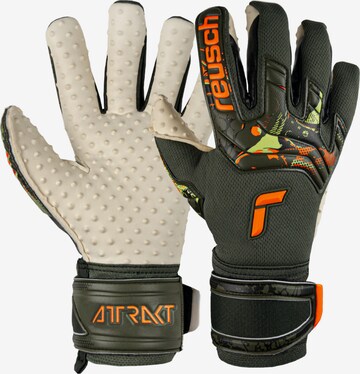 REUSCH Athletic Gloves 'Attrakt SpeedBump' in Green: front
