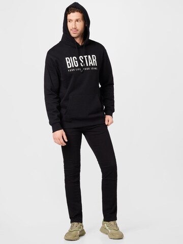 BIG STAR Sweatshirt 'DALEGOR' in Schwarz