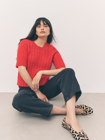 Next Sweater in Red