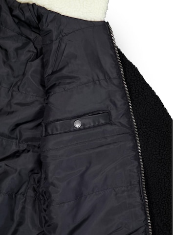 ALPHA INDUSTRIES Jacke in Schwarz