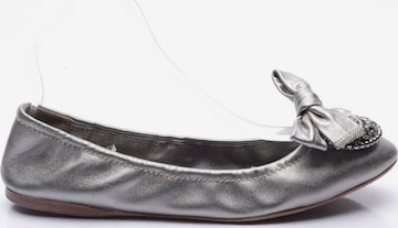 Miu Miu Flats & Loafers in 38,5 in Silver: front