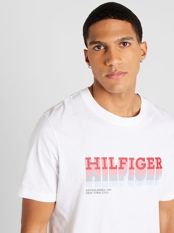 TOMMY HILFIGER - Camiseta en blanco