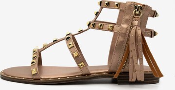 KAMMI Sandals in Gold