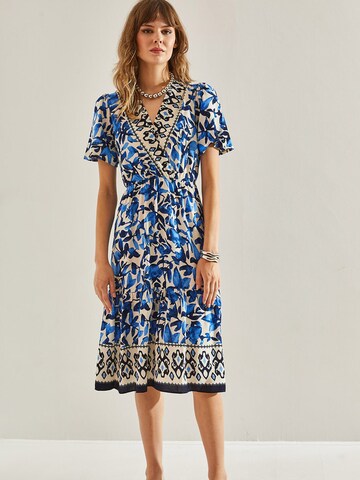 Bianco Lucci Dress in Blue: front