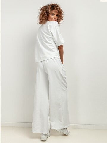TESSITA Oversized Shirt in White