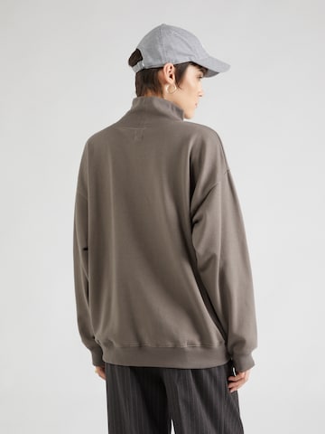 GAP Sweatshirt in Brown