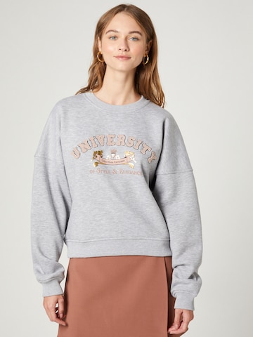 Guido Maria Kretschmer Women Sweatshirt 'Tela' in Grau: predná strana