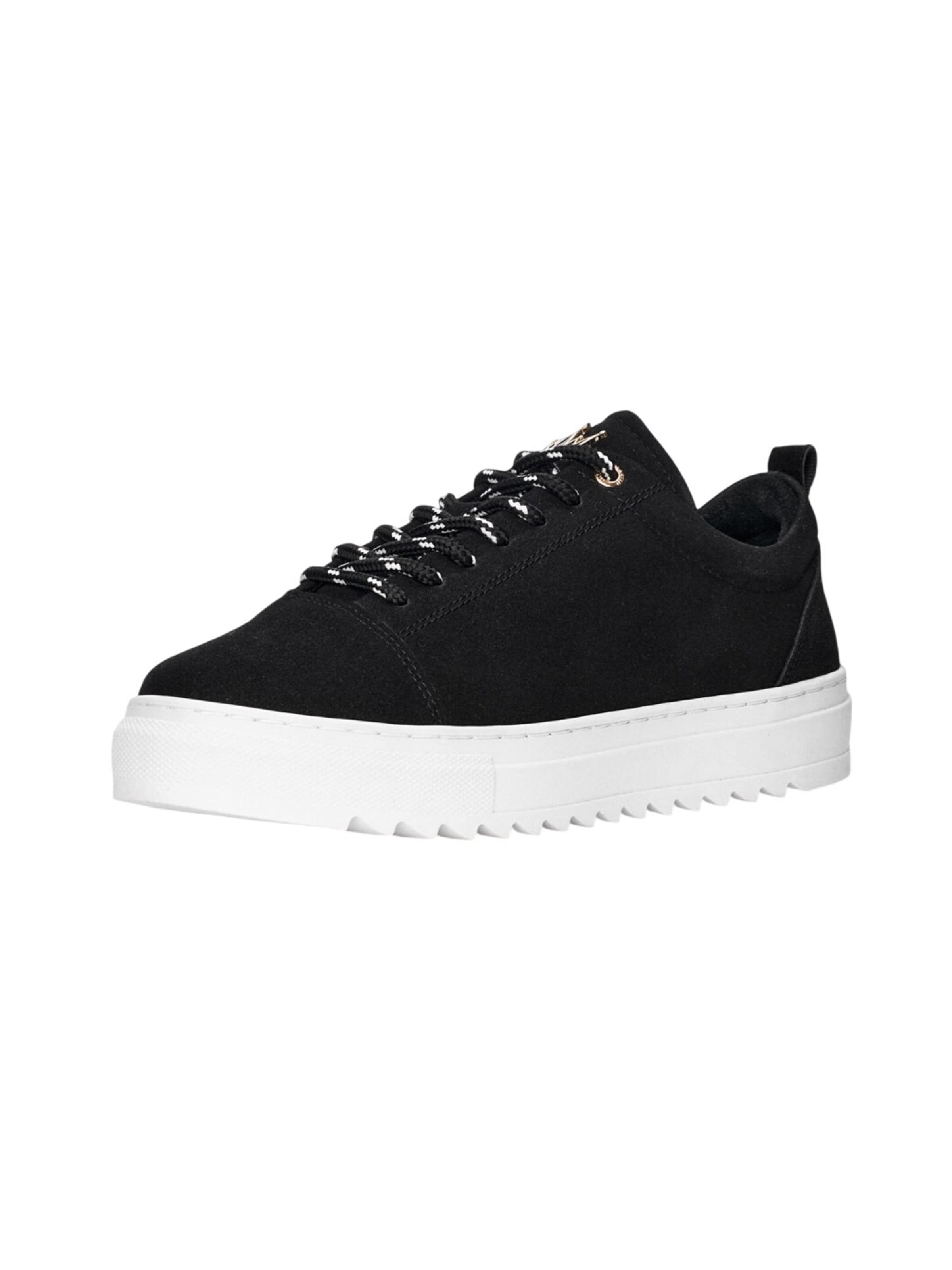 Baskets basses MARTIN VALEN en noir : devant