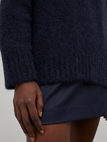 EDITED Sweater 'Elyse' in Blue