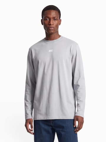 Nike Sportswear Μπλουζάκι 'Club' σε γκρι: μπροστά