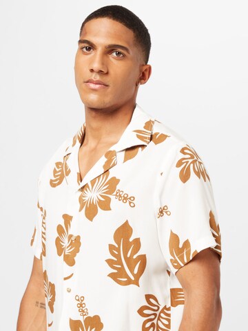 Trendyol Comfort fit Overhemd in Beige