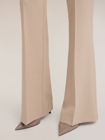 Pantaloni di MOTIVI in bianco