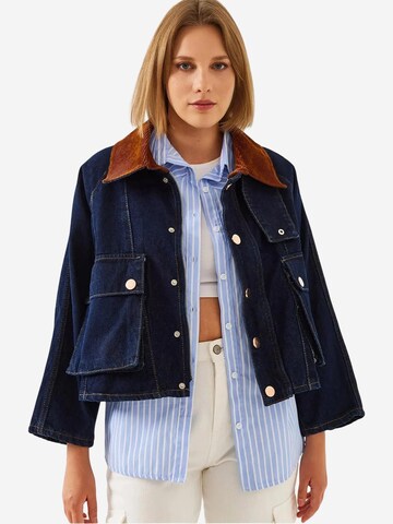 Giacca di mezza stagione di Bianco Lucci in blu: frontale