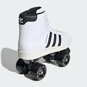ADIDAS ORIGINALS Wieltjes 'Superstar 82' in Wit