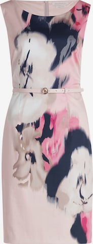 Betty & Co Dress in Pink: front